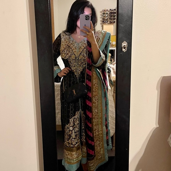 Pakistani Black Gold Pink and Blue Shalwar Kameez - Picture 5 of 15